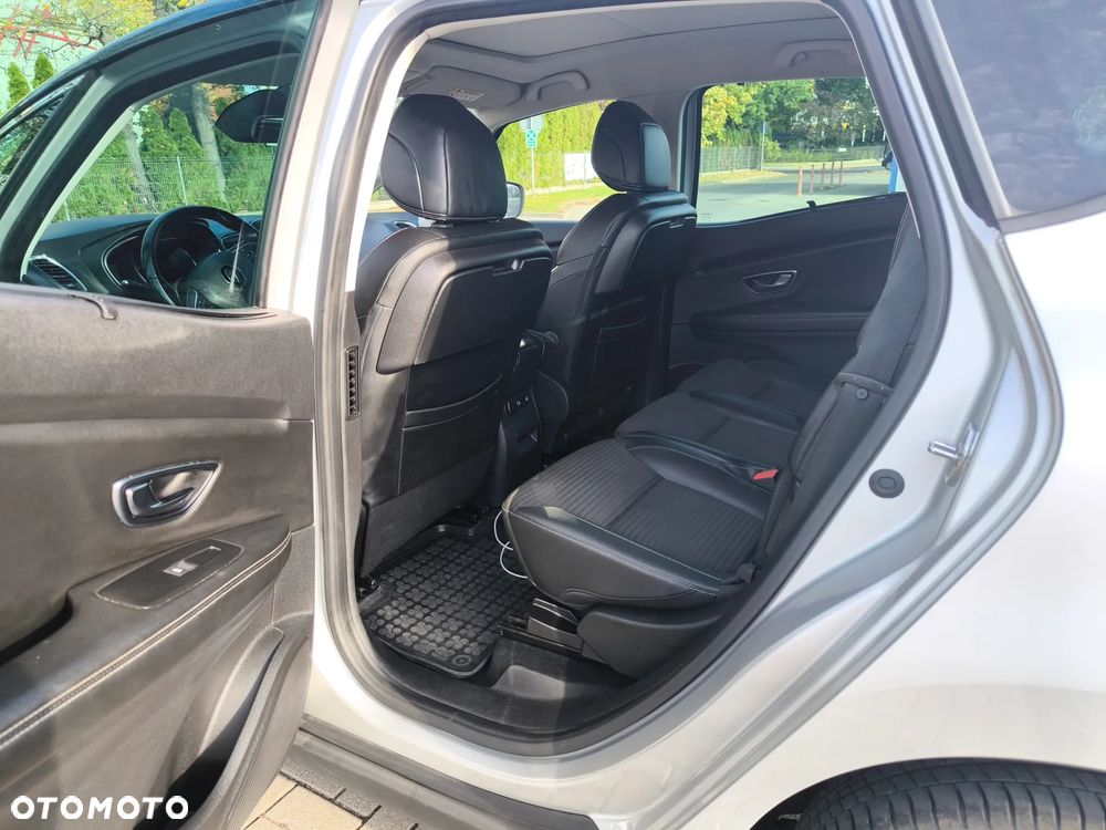 Renault Scenic - 18