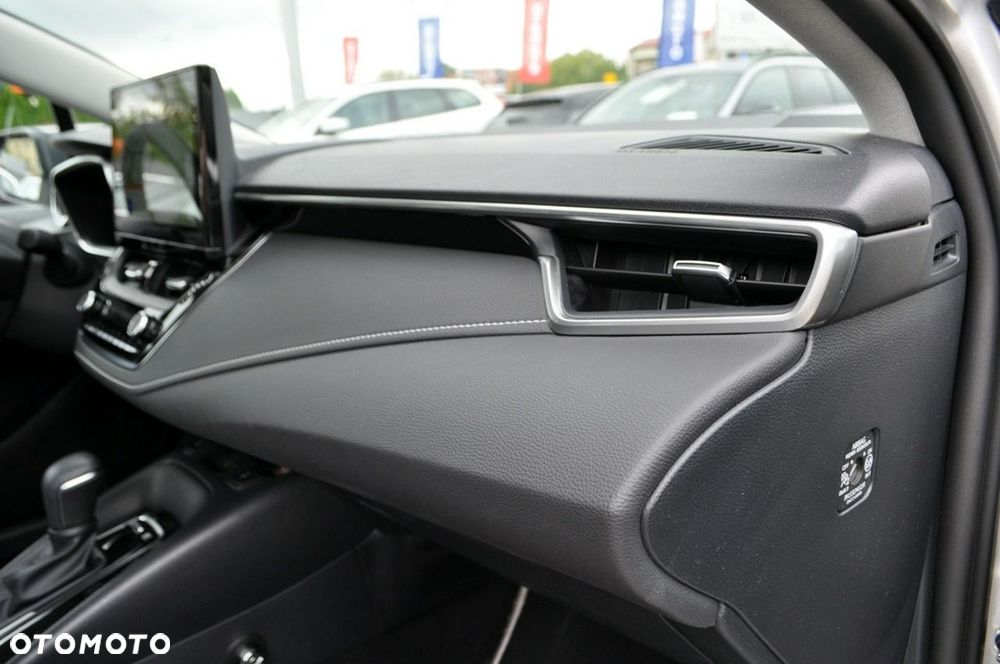 Toyota Corolla - 24