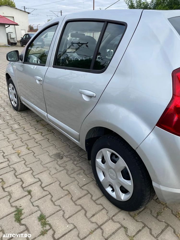 Dacia Sandero 1.5 75CP Laureate - 3