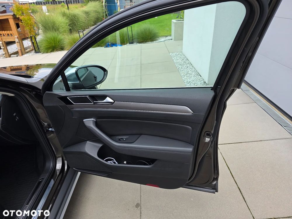 Volkswagen Passat 2.0 TDI BMT 4Mot Highline DSG - 18