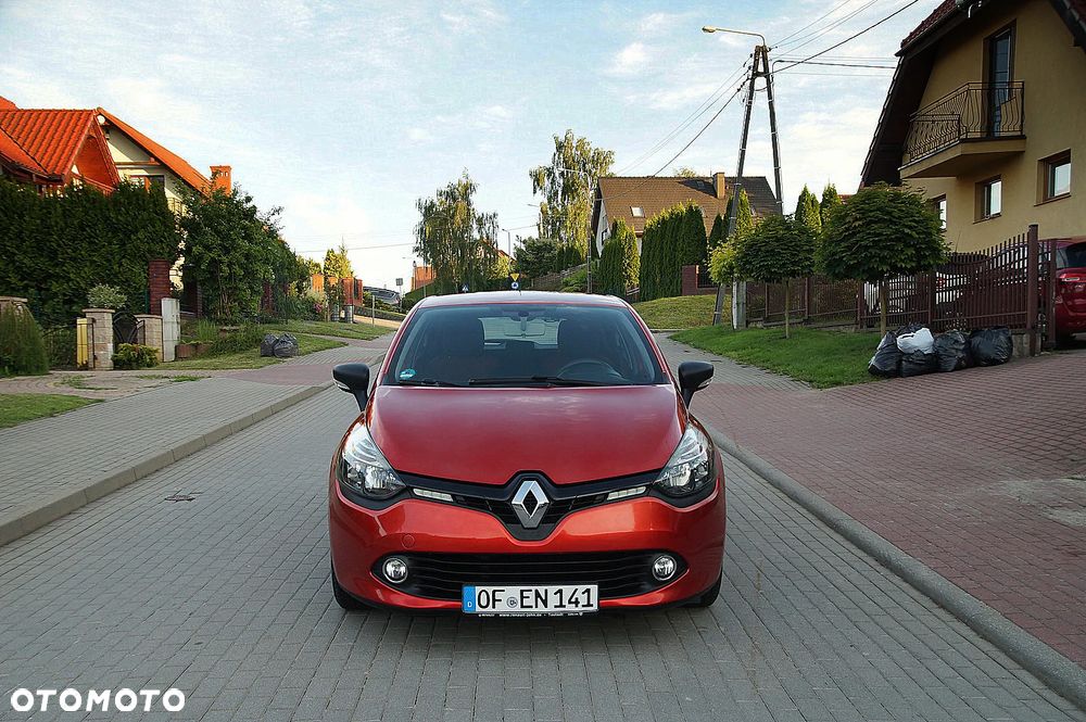 Renault Clio 1.2 16V 75 Experience - 10