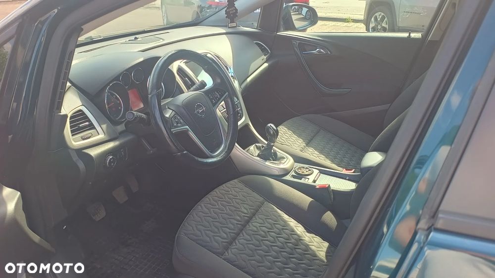 Opel Astra 1.4 T Cosmo - 36