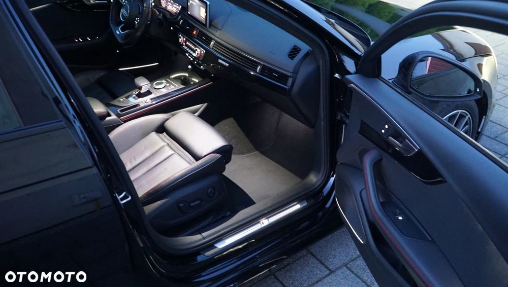 Audi A4 Limousine - 34
