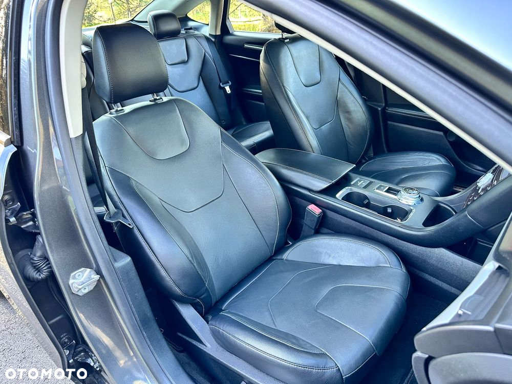 Ford Mondeo 2.0 Hybrid Titanium - 21