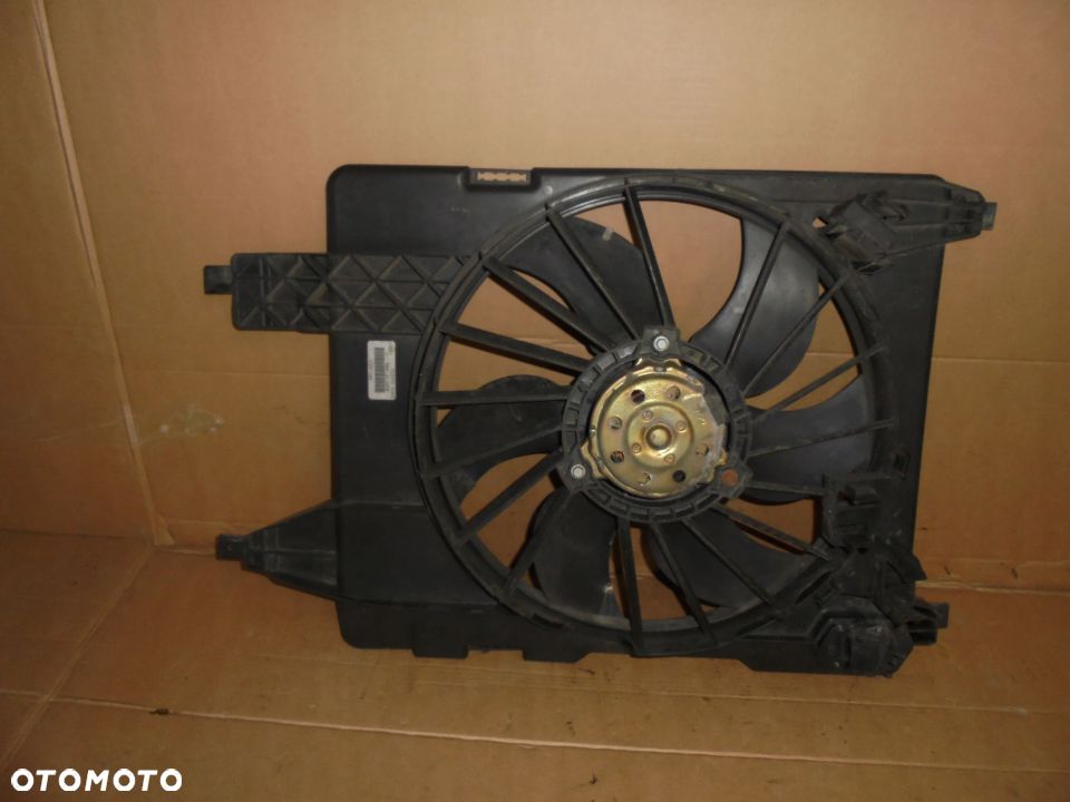 Wentylator chłodnicy SCENIC II MEGANE 8200151465 - 1