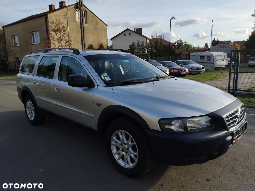 Volvo XC 70 D5 AWD Automatik Comfort - 1