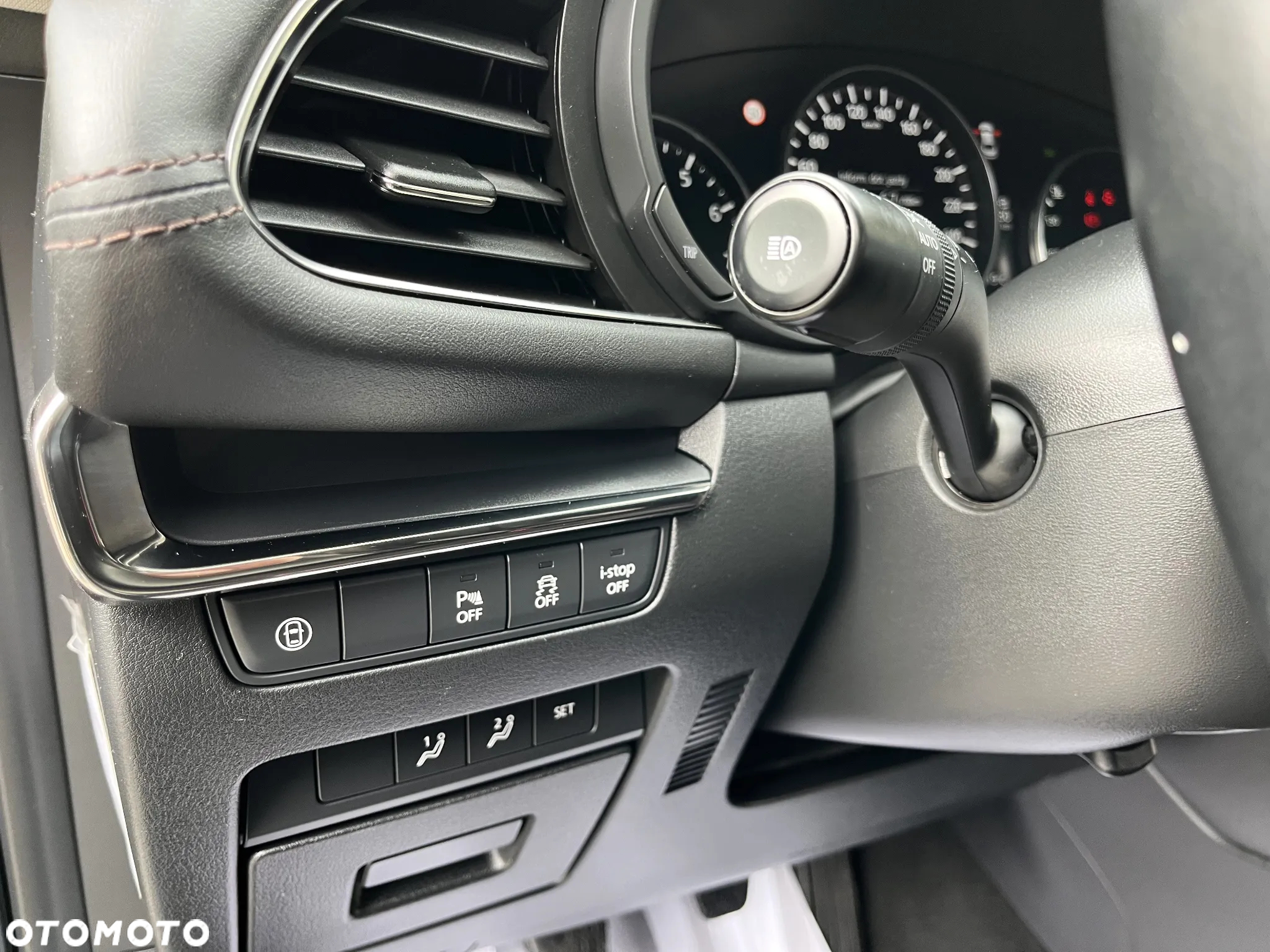 Mazda 3 SKYACTIV-X 2.0 M-Hybrid SELECTION - 30