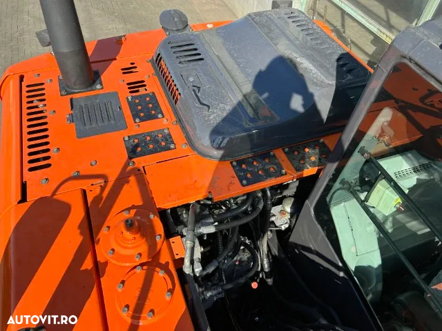Hitachi ZX140W-5B - 18