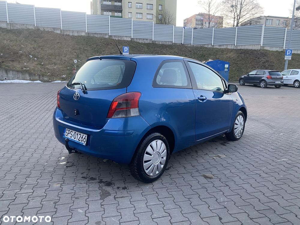 Toyota Yaris - 2