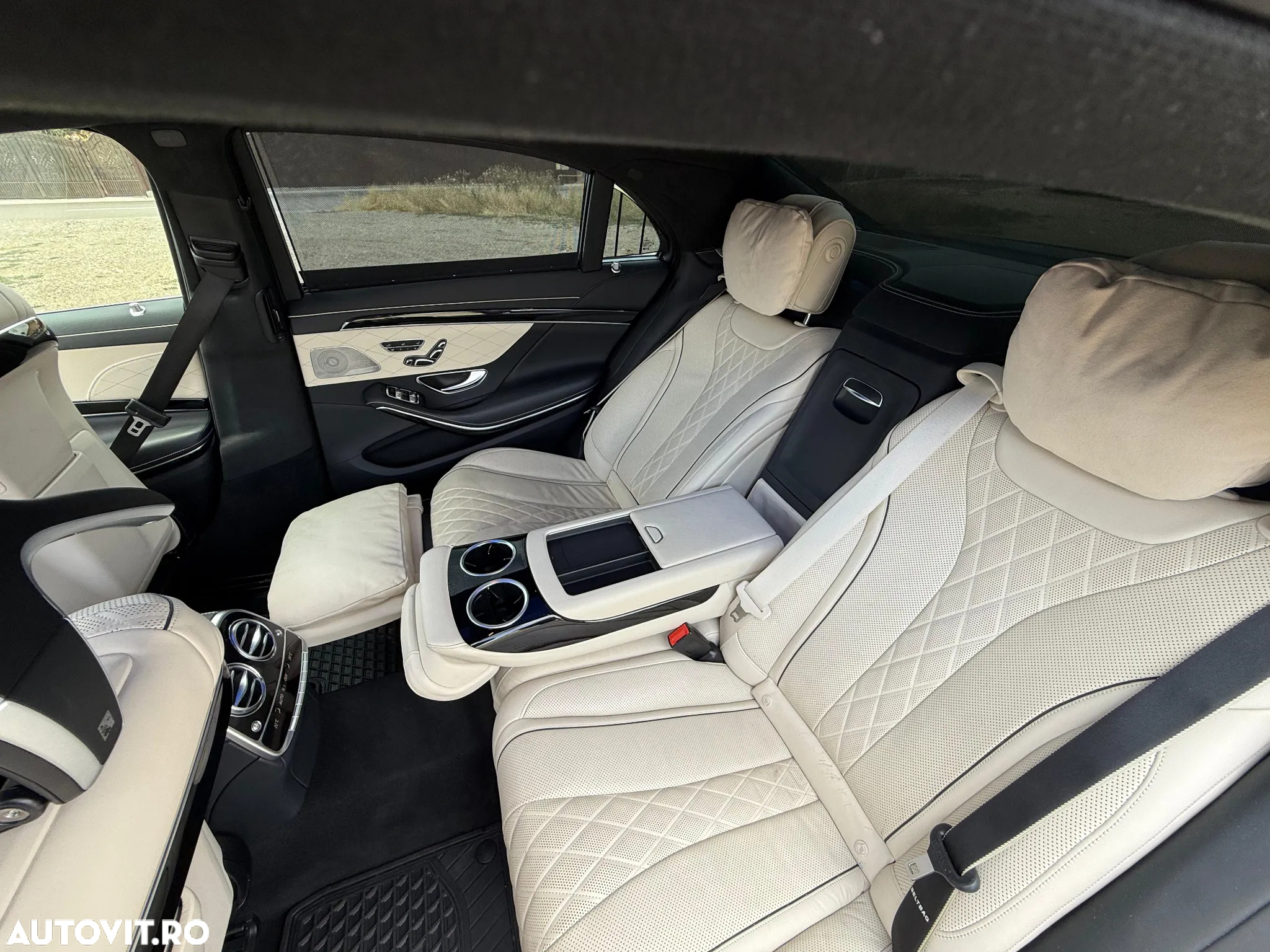 Mercedes-Benz S 560 4MATIC Long Aut. - 19