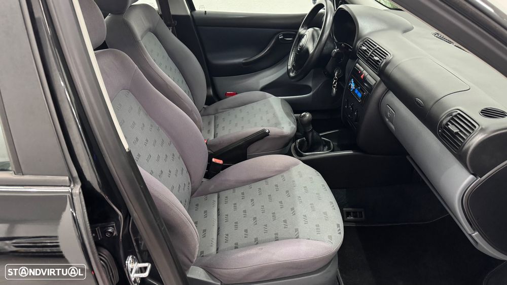 SEAT Leon 1.4 16V Stella - 24