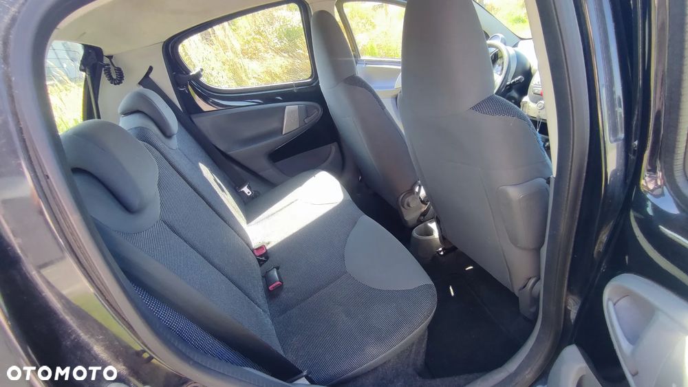 Peugeot 107 1.0 Happy - 11