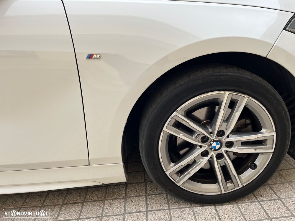 BMW 116 d Pack Desportivo M Auto - 23