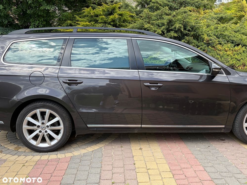 Volkswagen Passat 1.6 TDI DPF BlueMot Comfortline - 4