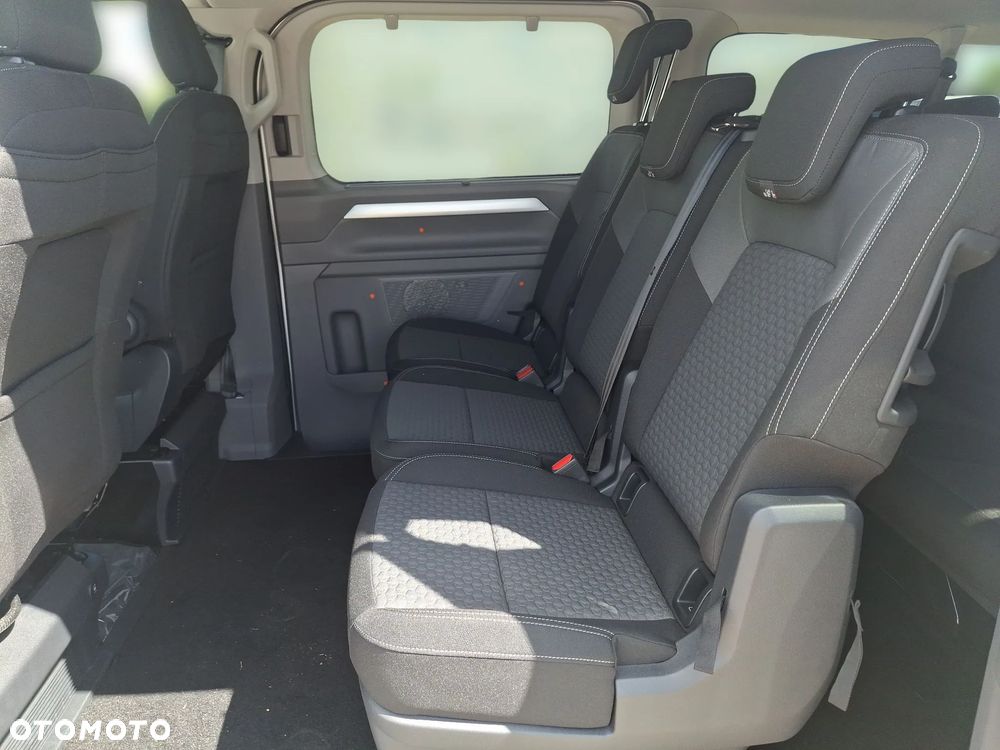 Volkswagen Caravelle - 25