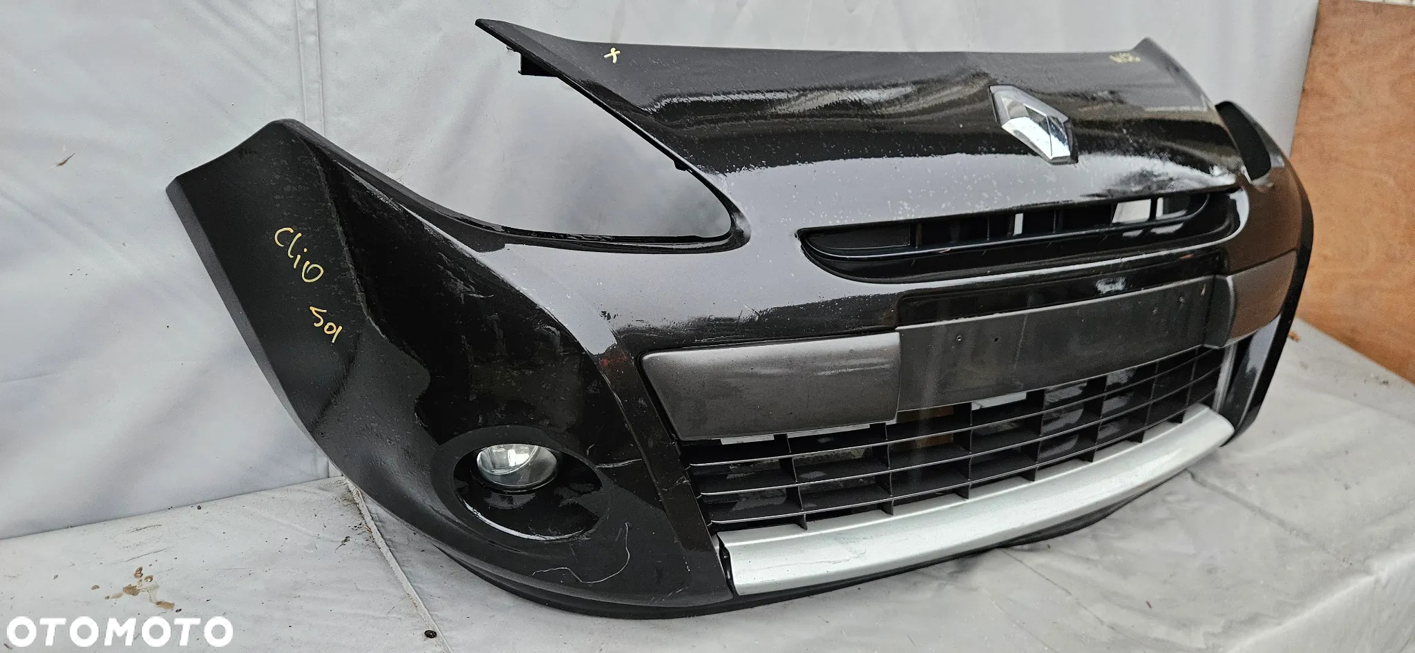 RENAULT CLIO III LIFT 5D NV676 ZDERZAK PRZEDNI GRILL HALOGENY - 2