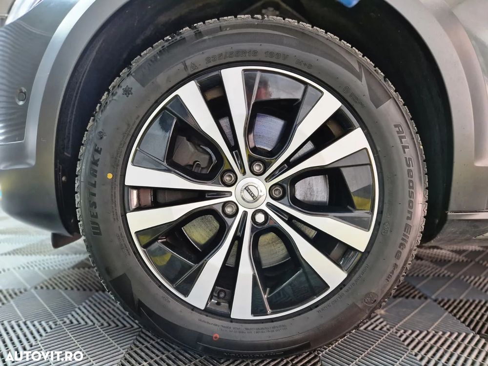Volvo V90 Cross Country D5 AWD Geartronic - 27