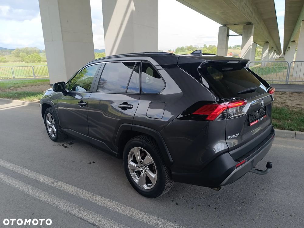 Toyota RAV4 - 5