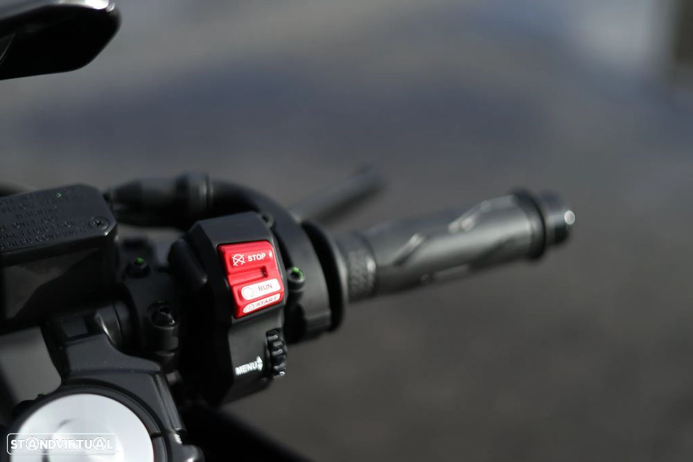 Yamaha YZF R-125 - 9