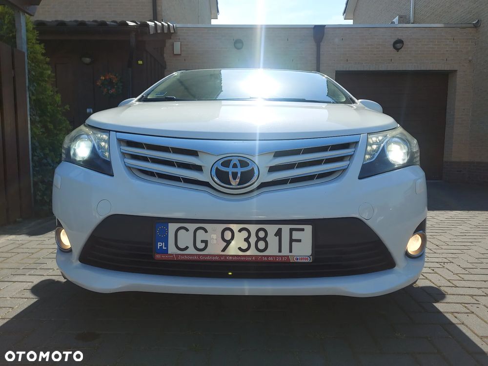Toyota Avensis - 4