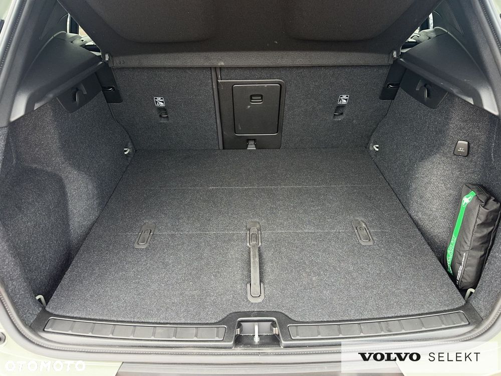 Volvo XC 40 B4 Ultra Dark - 18