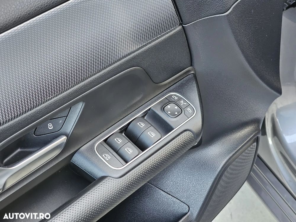 Mercedes-Benz B - 18