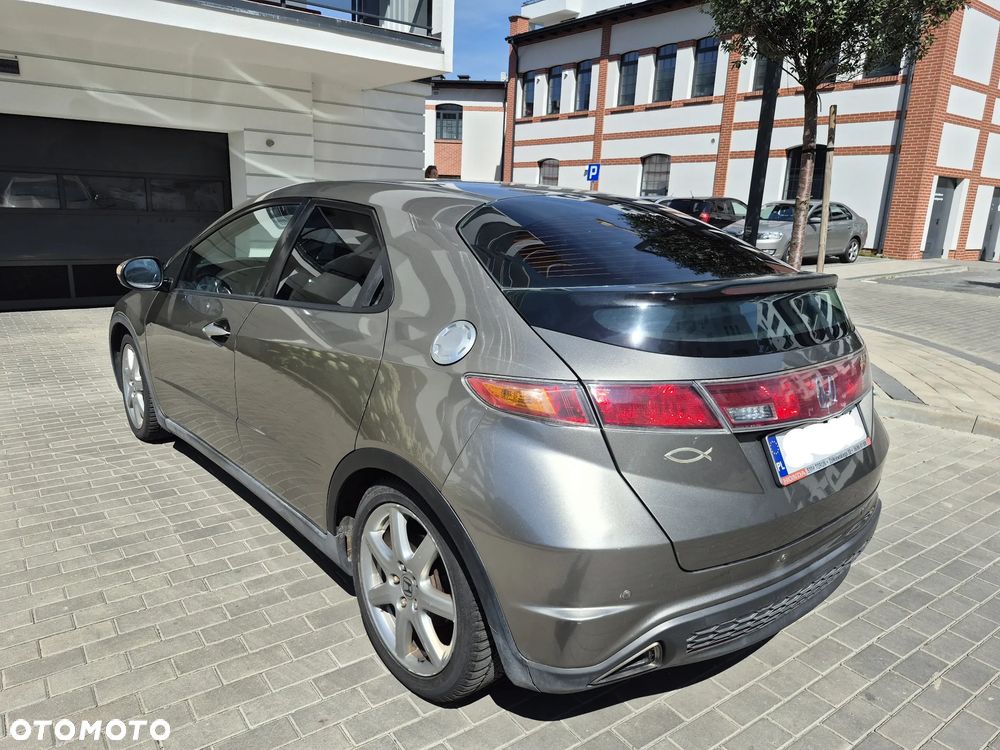 Honda Civic 1.8 Sport - 9
