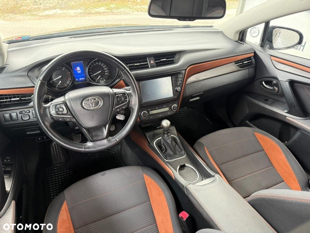 Toyota Avensis 2.0 D-4D Prestige - 14