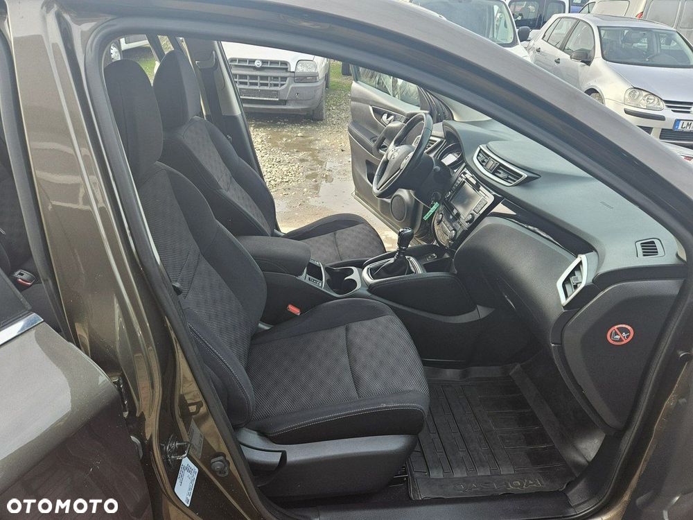Nissan Qashqai - 10