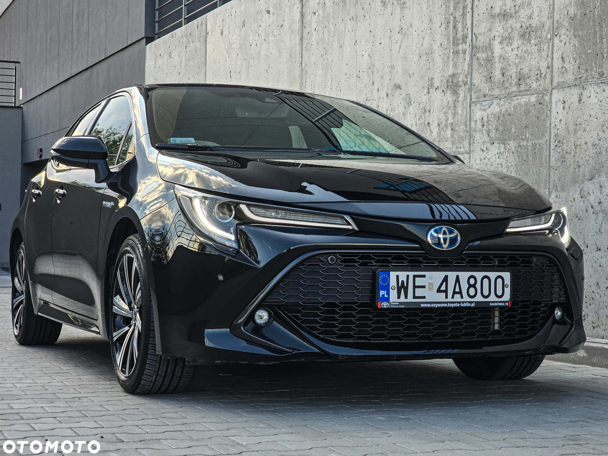 Toyota Corolla 1.8 Hybrid Executive - 2