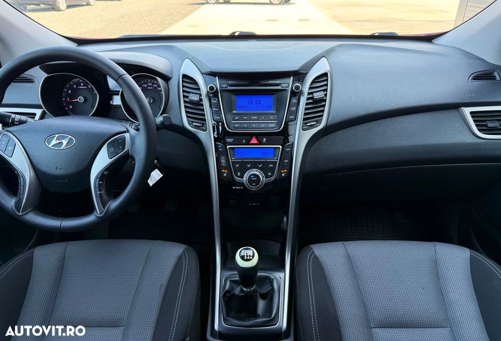 Hyundai i30 1.4MPi Highway+ - 16