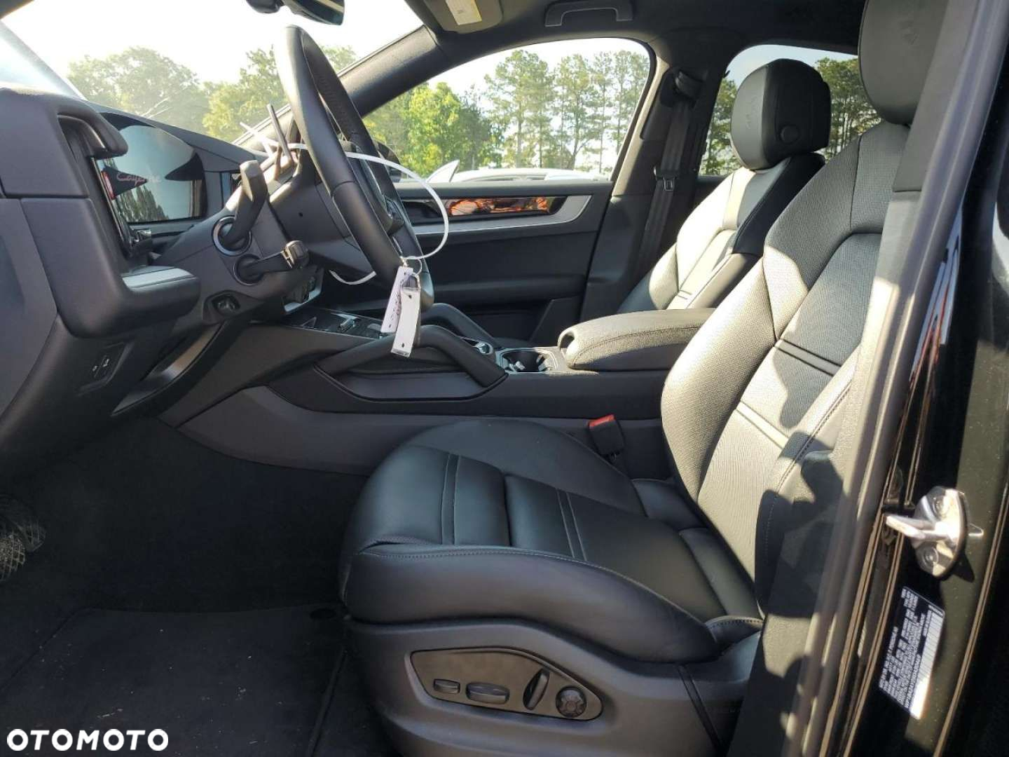 Porsche Cayenne - 8