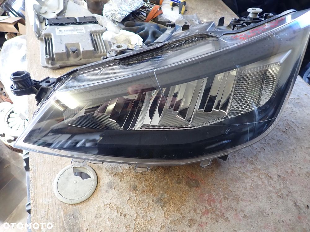 SEAT ARONA IBIZA 6F1941005C LAMPA LEWY PRZÓD - 1