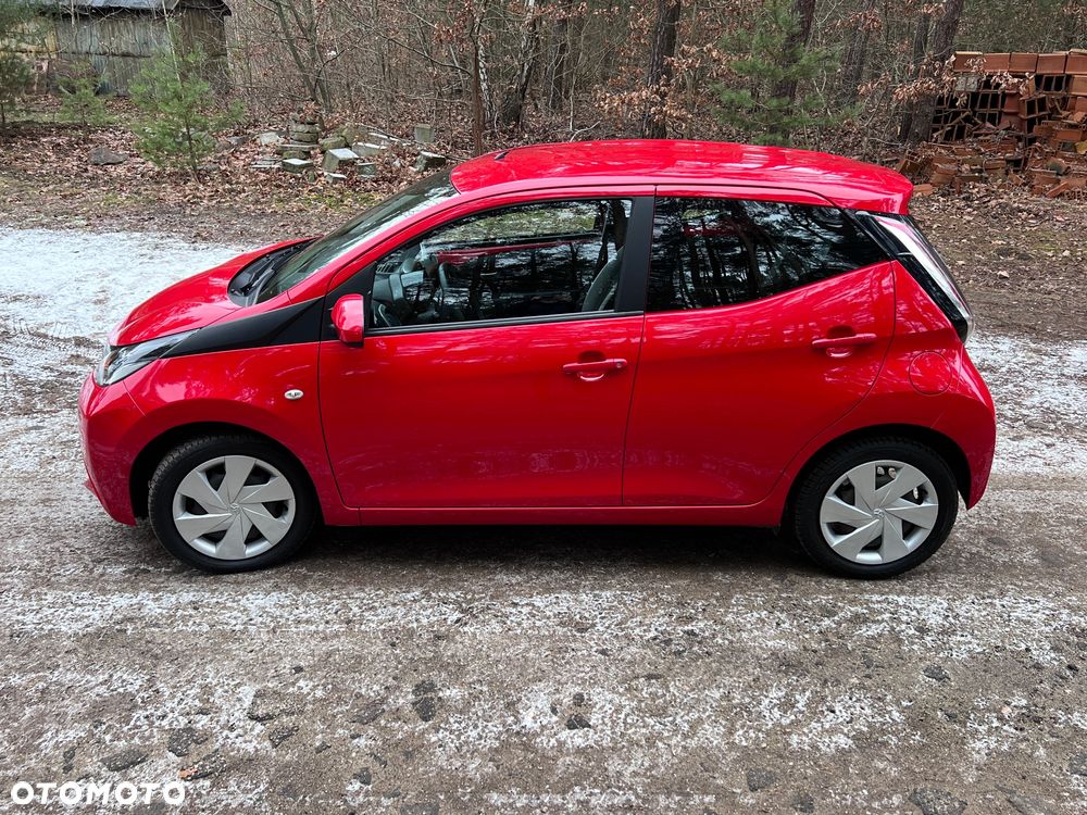 Toyota Aygo x-play - 10