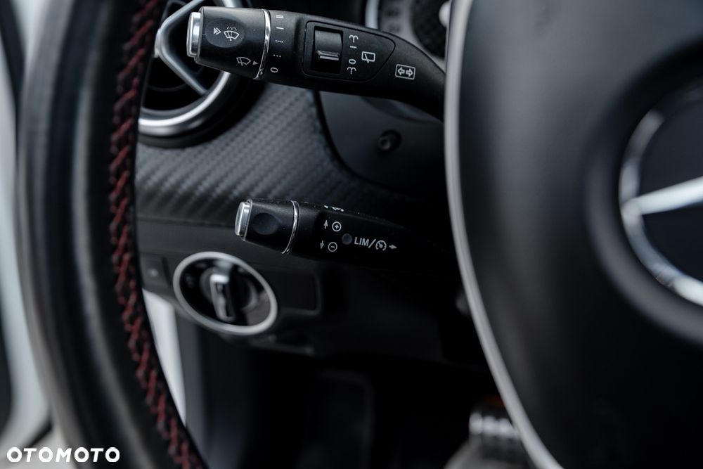 Mercedes-Benz Klasa A 250 4Matic 7G-DCT AMG Line - 30