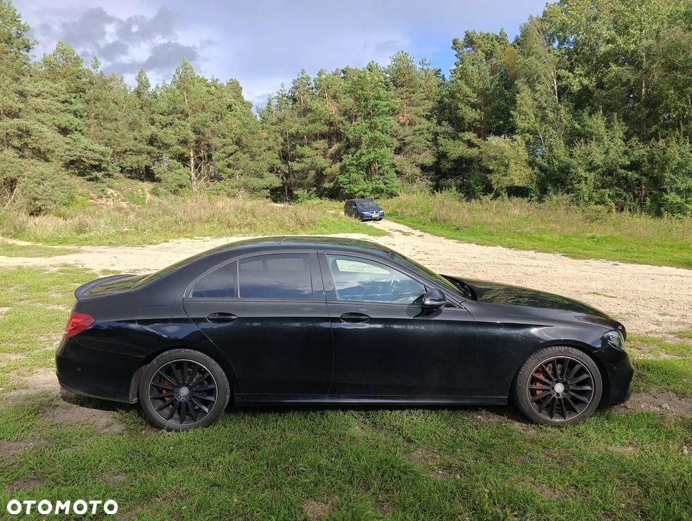 Mercedes-Benz Klasa E 220 d AMG - 5