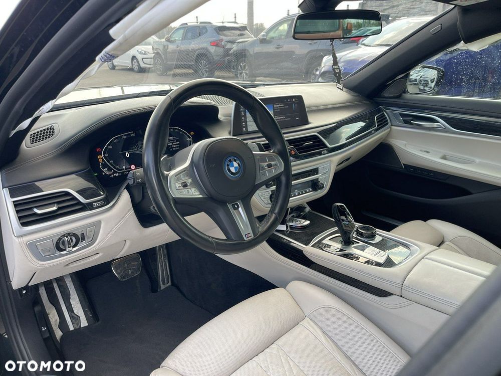 BMW Seria 7 - 14
