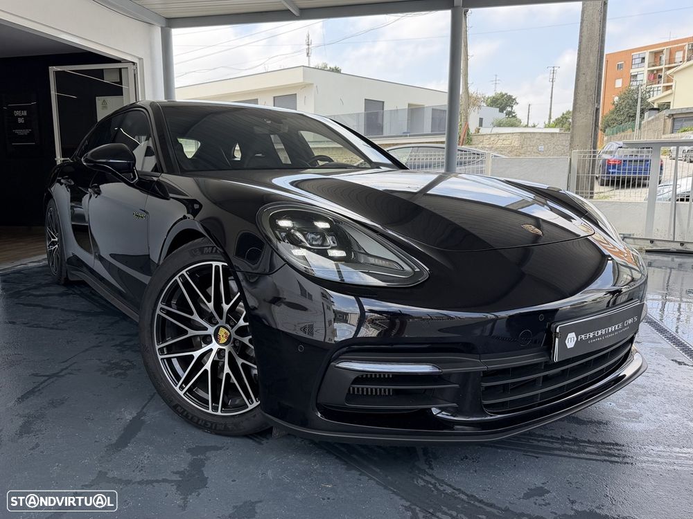 Porsche Panamera 4 E-Hybrid - 3