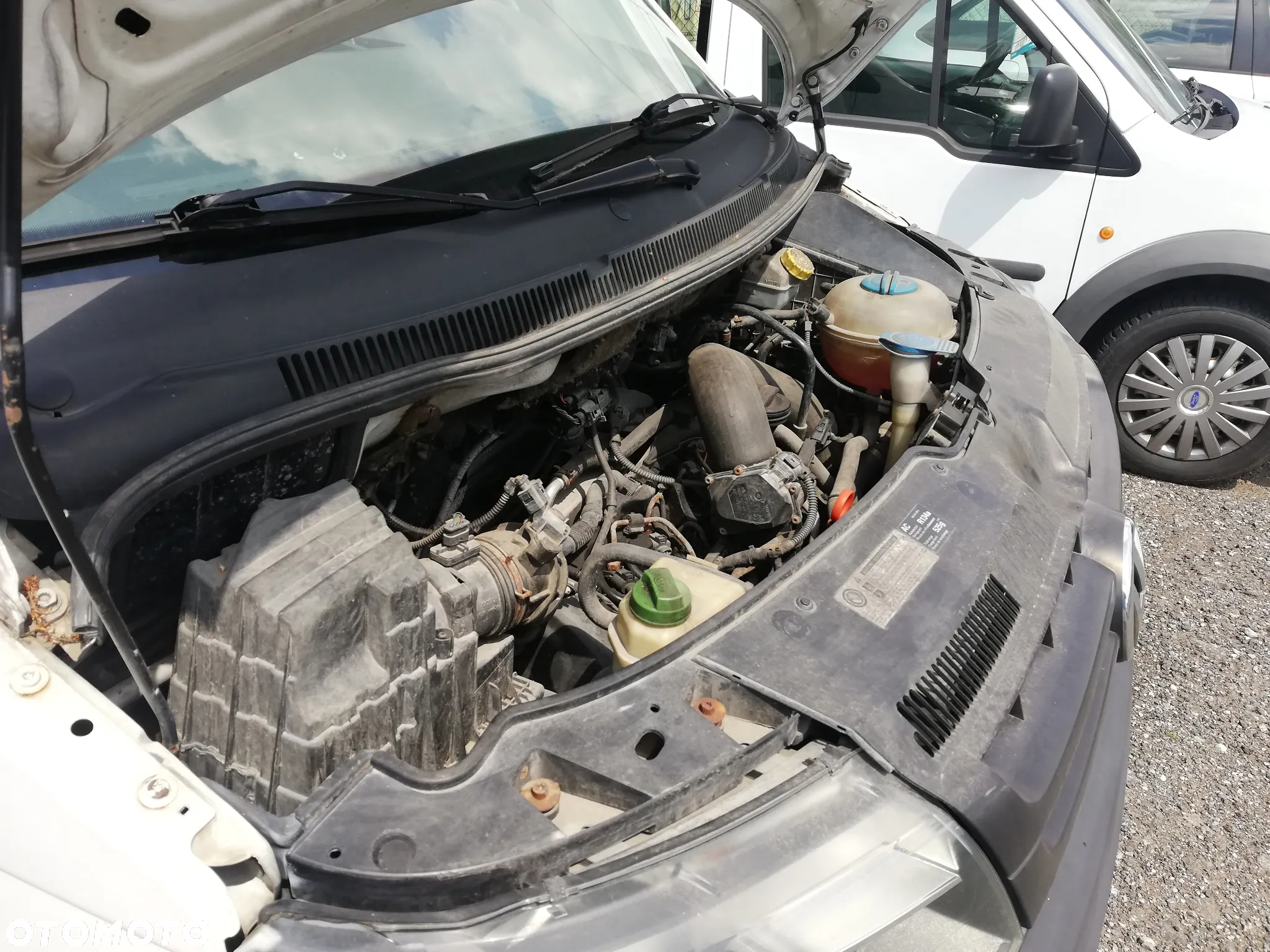 Volkswagen T5 LONG - 25