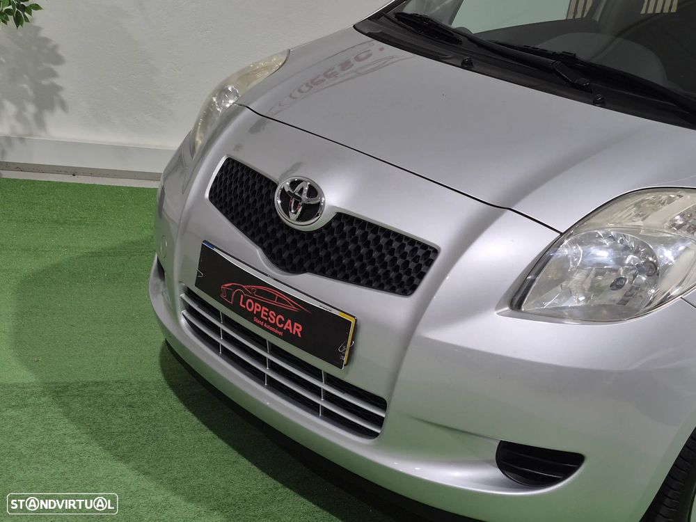 Toyota Yaris 1.0 VVT-i AC - 3
