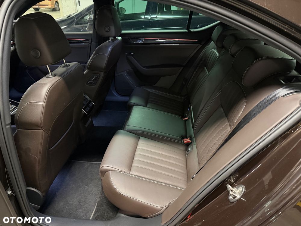 Skoda Superb 2.0 TSI L&K DSG - 11