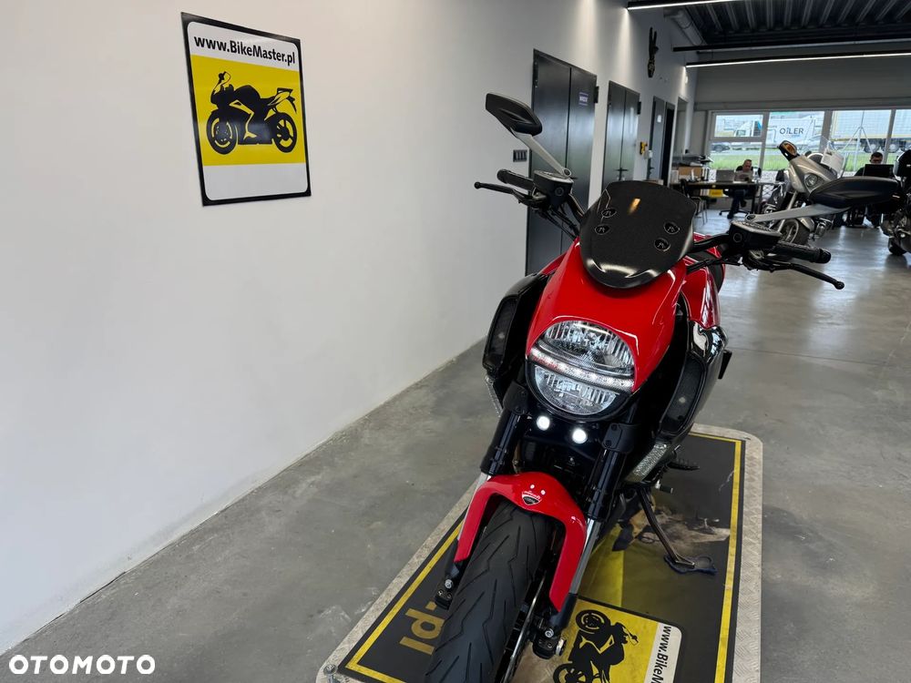 Ducati Diavel - 32