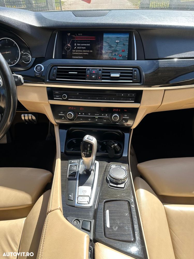 BMW Seria 5 520d Sport-Aut. - 11