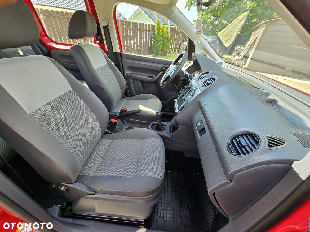 Volkswagen Caddy Life - 11
