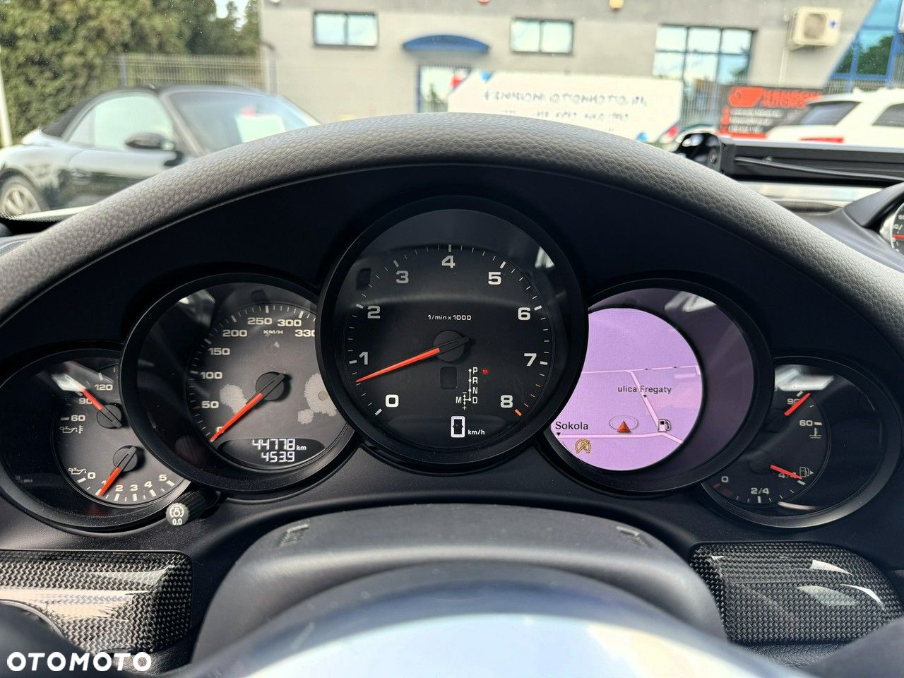 Porsche 911 Carrera - 19