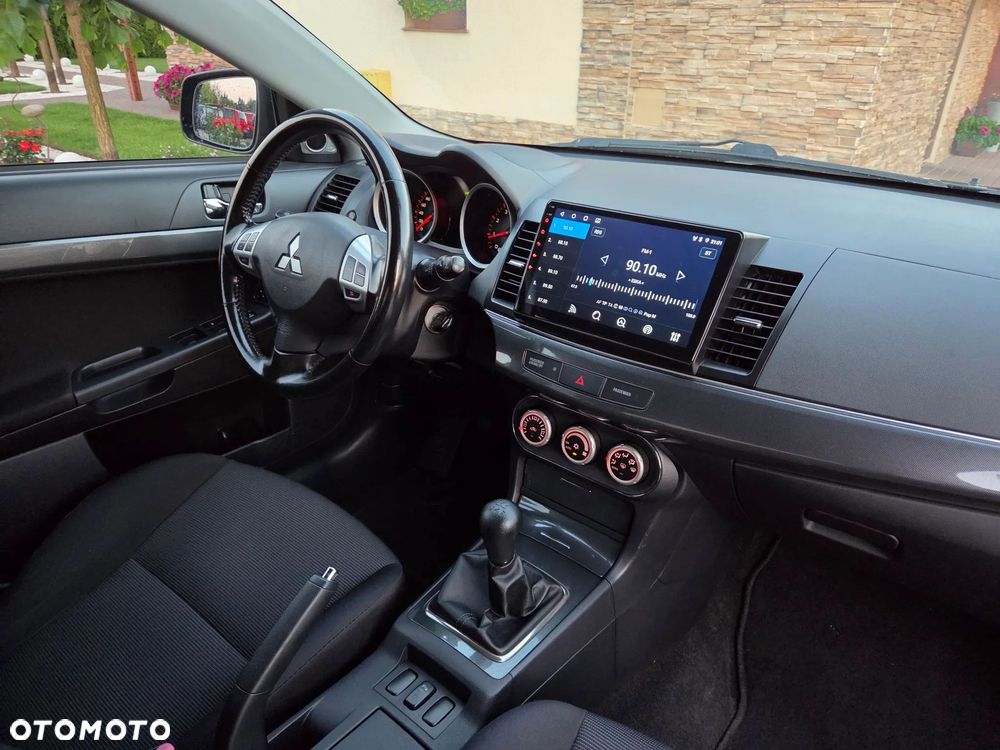 Mitsubishi Lancer - 14
