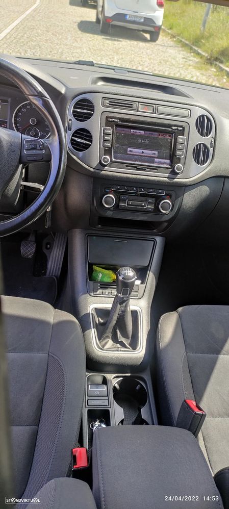 VW Tiguan 2.0 TDi Sport 4Motion - 6
