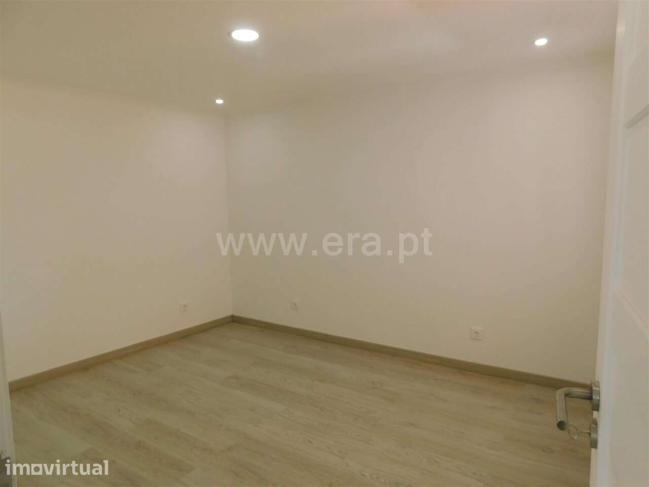 Moradia Geminada T4 / Seia, Santa Eulália - Grande imagem: 2/20