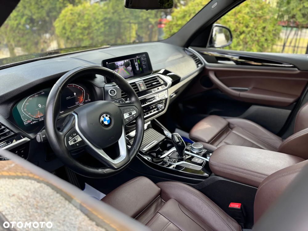 BMW X3 sDrive18d xLine sport - 25