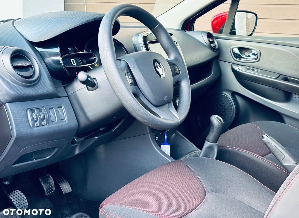 Renault Clio - 11